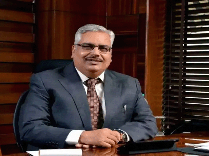 कारोबारी समझ ने ओम लाजिस्टिक को दी ऊंचाई