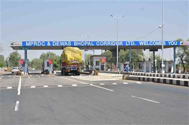 साल भर में एक बार चार्ज कराना होगा फास्ट टैग